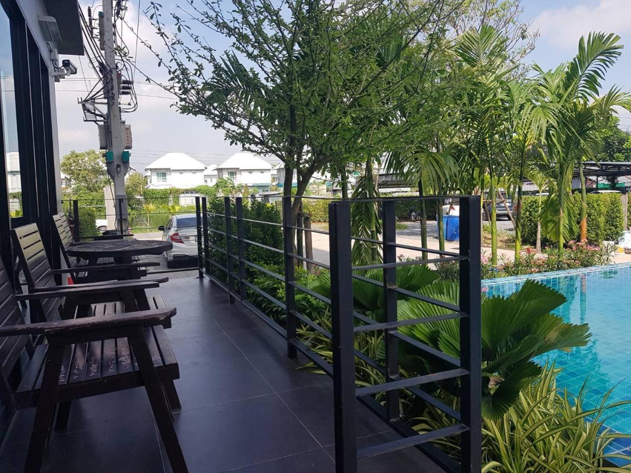Bangkok Boutique Resort Rangsit Pathum Thani Luaran gambar