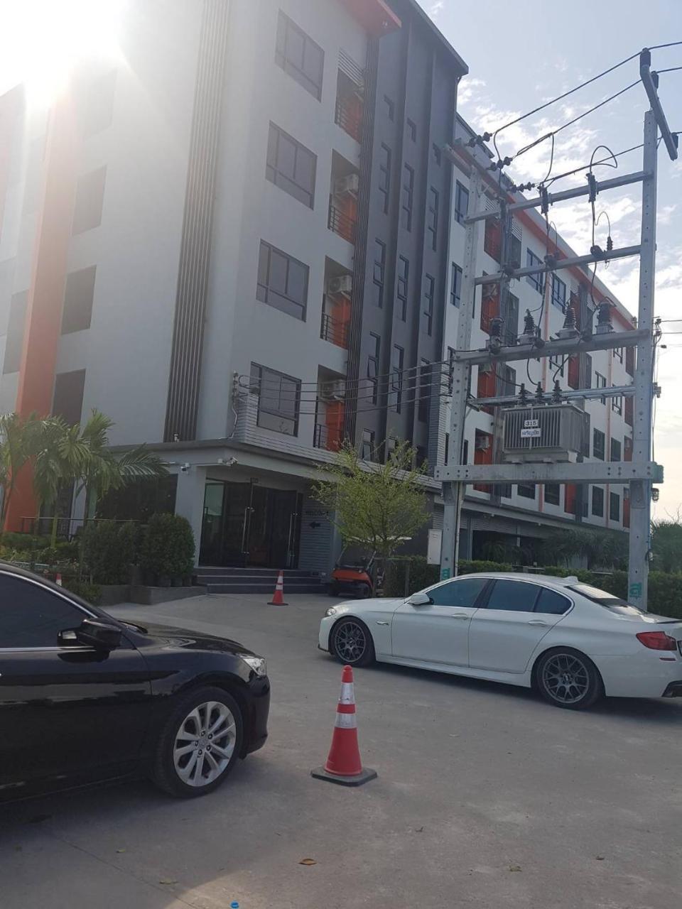Bangkok Boutique Resort Rangsit Pathum Thani Luaran gambar